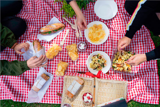 Sorprende a mamá con una de nuestras canastas de picnic