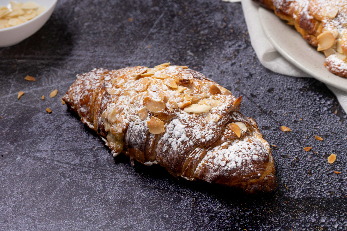 Croissant de almendras x 3 unds